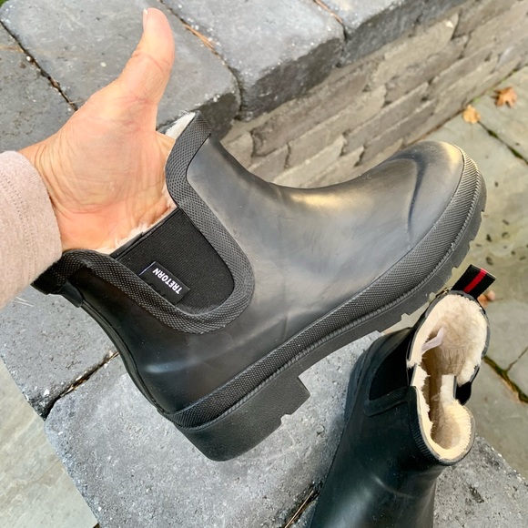 New in Box TRETORN LINA Faux Fur Lined Short Black Rain Boots,7 M Womens - Picture 12 of 15